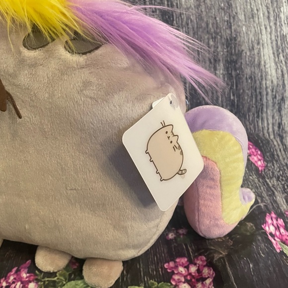 Gund x Pusheen Unicorn Plush Backpack - Picture 3 of 11